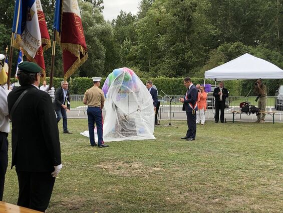 Inauguration de la stèle en mémoire des aviateurs