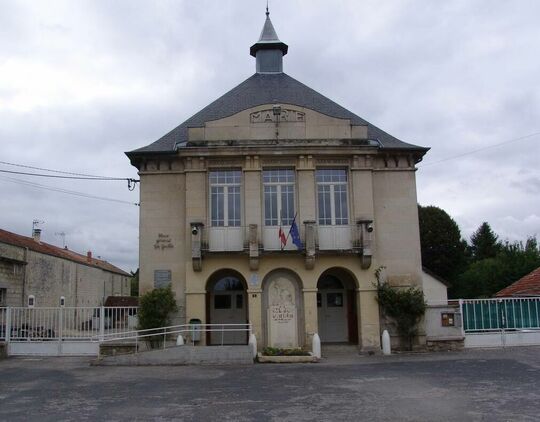 Façade mairie Pontavert