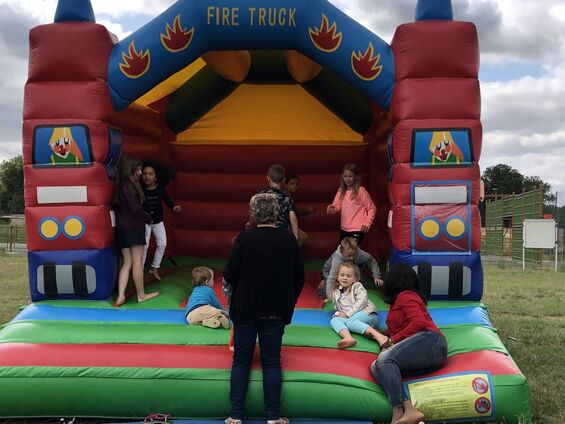 Les enfants ont pris d'assaut le Fire Truck